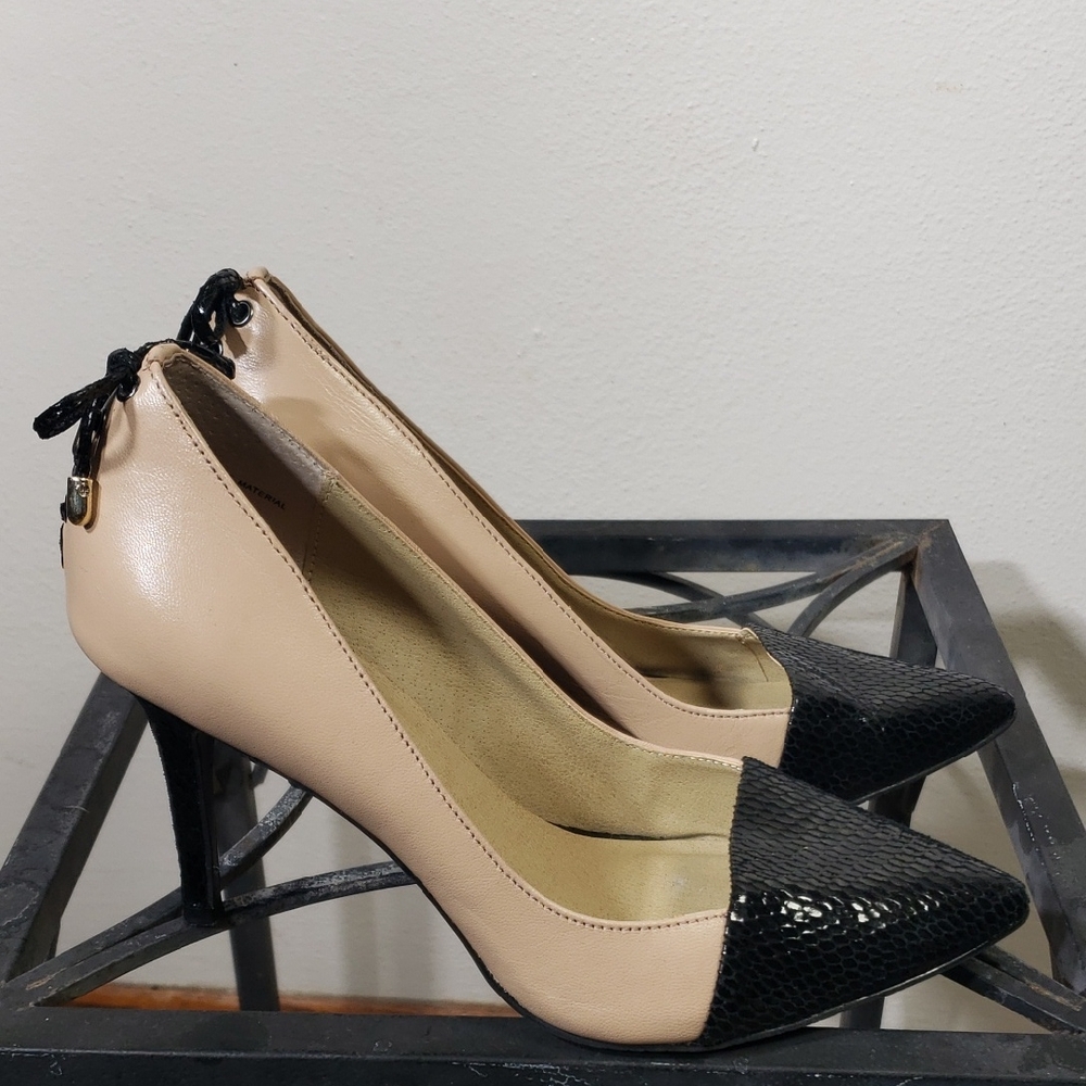Women's Size 7M Elegant Levity Jolene Stiletto Heels